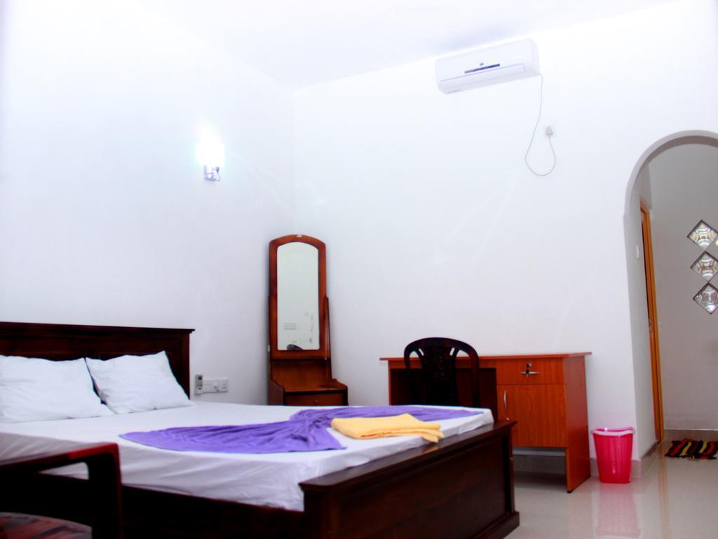 Heaven Star Rest Bed and Breakfast Mirissa Rum bild