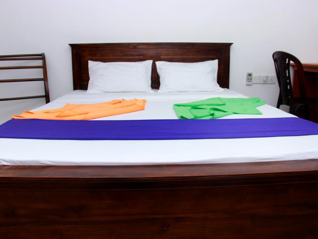 Heaven Star Rest Bed and Breakfast Mirissa Rum bild